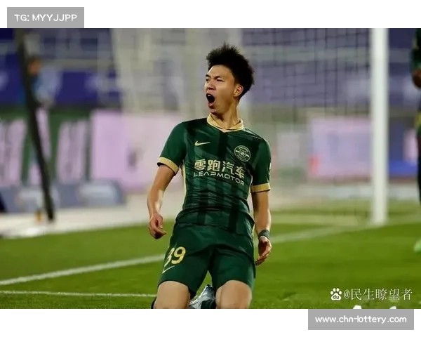 李新翔中超处子赛季惊艳表现 进球助攻齐发力展现新生代锋芒 李新翔中超处子赛季惊艳表现 进球助攻齐发力展现新生代锋芒