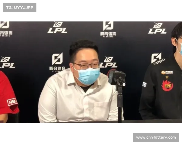 Score转型教练首年即率队夺得世界冠军 Score转型教练首年即率队夺得世界冠军